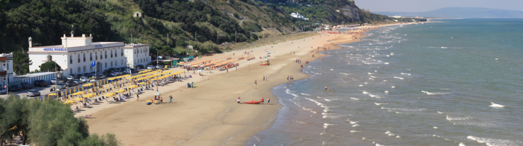 Spiaggia dall'alto 2